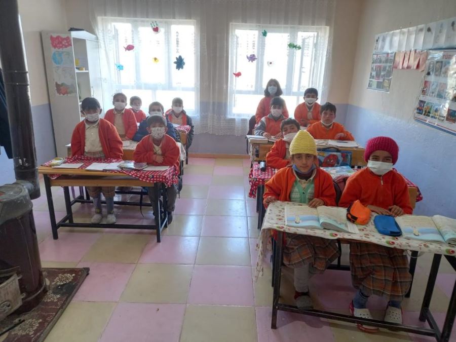 Köy Çocukları okusun sosyal sorumluluk projesi Yöneticisi